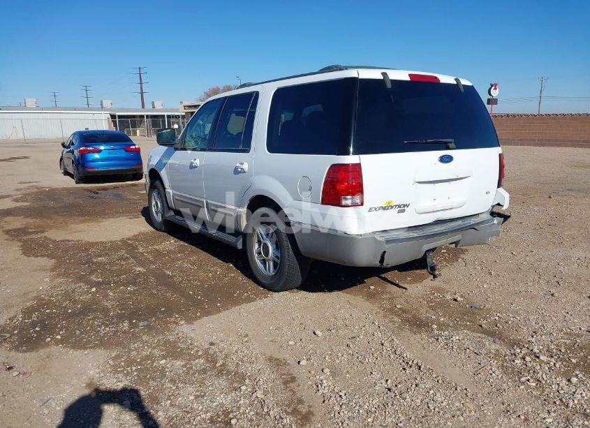 Photo 3 of 2003 Ford Expedition XLT (VIN 1FMPU16L23LB21590)