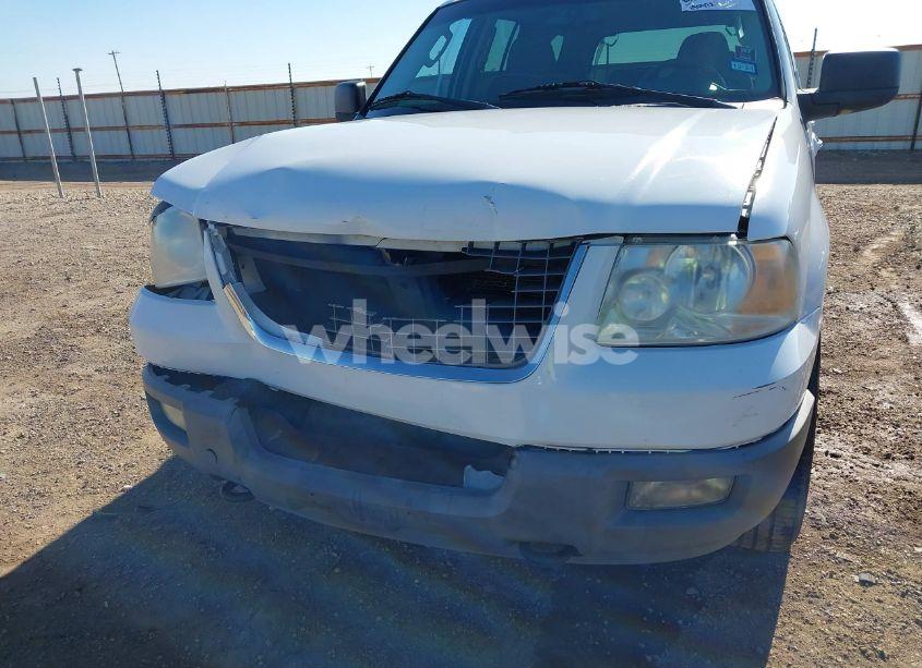 Photo 6 of 2003 Ford Expedition XLT (VIN 1FMPU16L23LB21590)