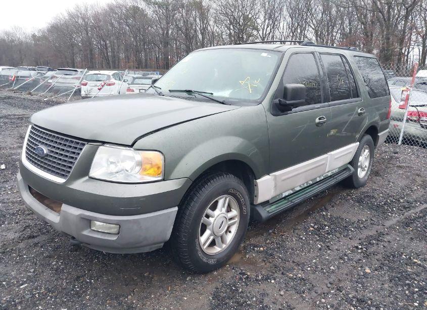 Photo 2 of 2003 Ford Expedition XLT (VIN 1FMPU16L23LB95964)
