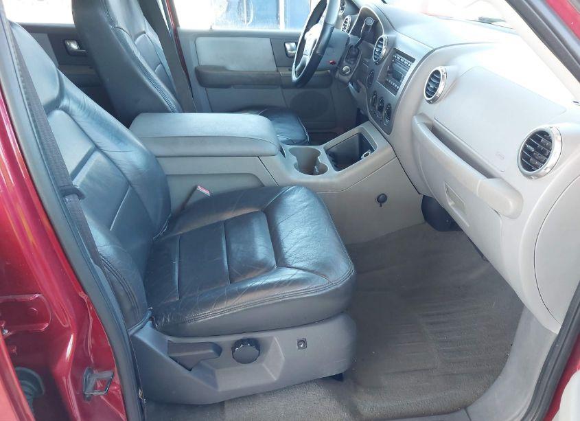 Photo 5 of 2004 Ford Expedition NBX/XLT (VIN 1FMPU16L24LB82830)