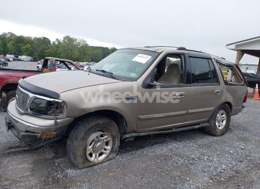 Photo 6 of 2001 Ford Expedition XLT (VIN 1FMPU16L31LB39187)