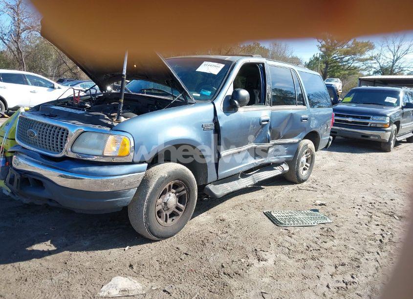 Photo 2 of 2001 Ford Expedition XLT (VIN 1FMPU16L41LA35288)