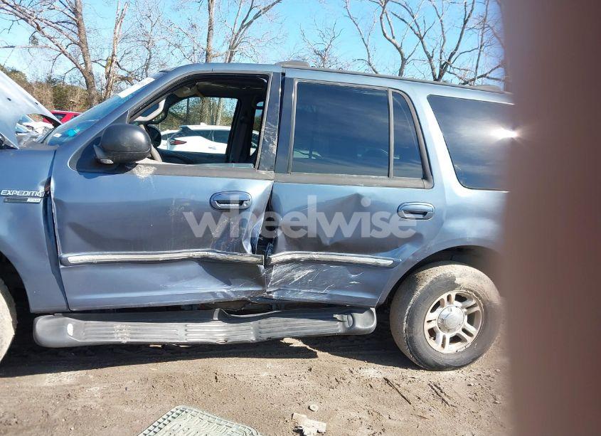 Photo 6 of 2001 Ford Expedition XLT (VIN 1FMPU16L41LA35288)