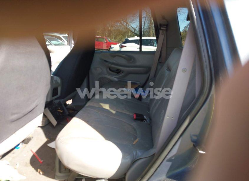 Photo 8 of 2001 Ford Expedition XLT (VIN 1FMPU16L41LA35288)