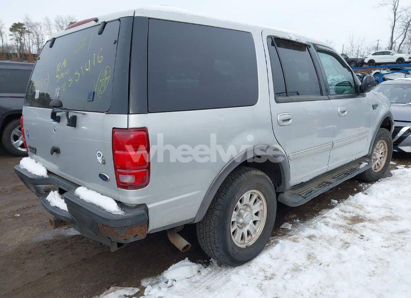 Photo 4 of 2001 Ford Expedition XLT (VIN 1FMPU16L41LB84395)