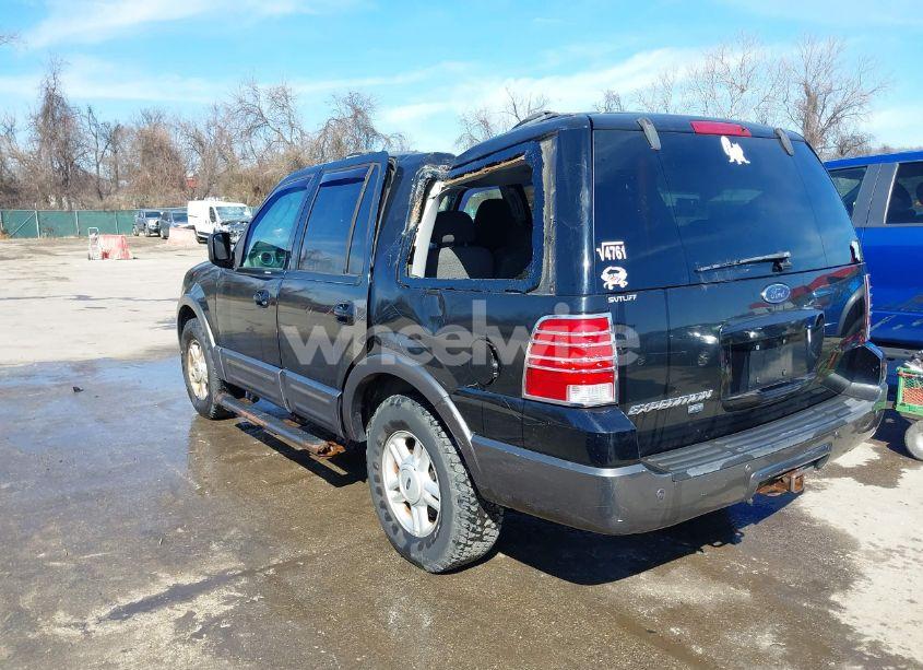 Photo 3 of 2004 Ford Expedition NBX/XLT (VIN 1FMPU16L44LA17586)