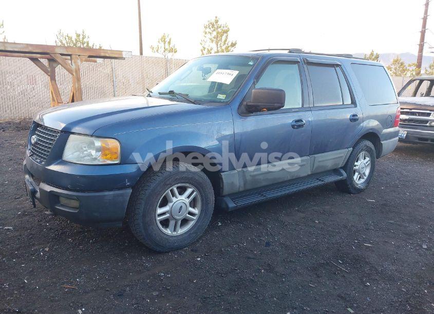 Photo 2 of 2003 Ford Expedition XLT (VIN 1FMPU16L53LC53484)