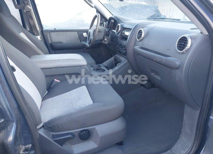 Photo 5 of 2003 Ford Expedition XLT (VIN 1FMPU16L53LC53484)