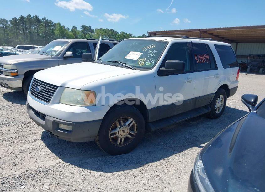 Photo 2 of 2004 Ford Expedition NBX/XLT (VIN 1FMPU16L54LB03778)