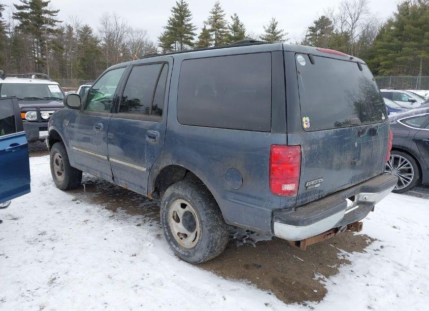 Photo 3 of 2000 Ford Expedition XLT (VIN 1FMPU16L5YLA34984)