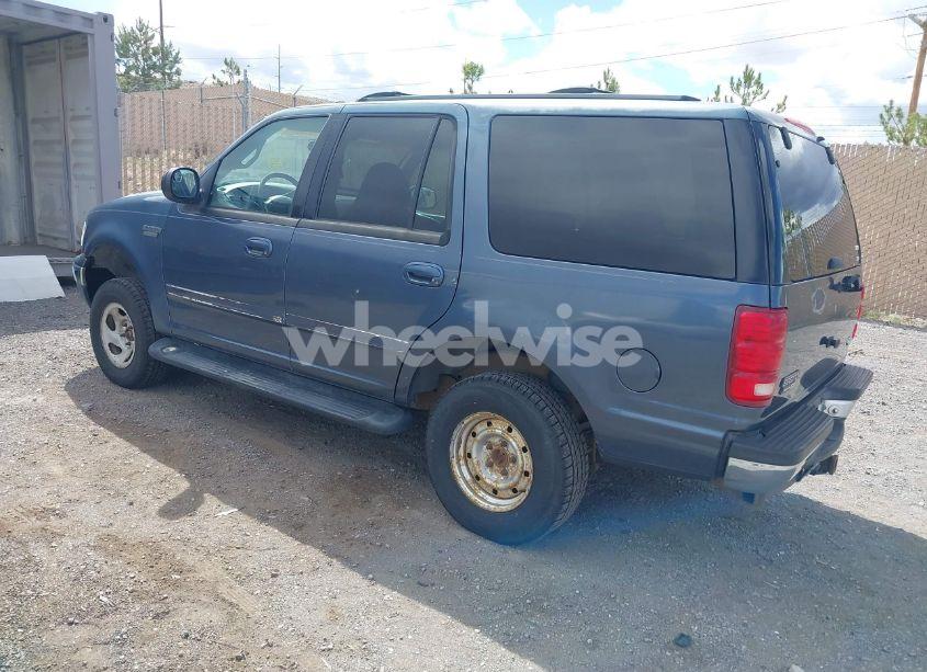 Photo 3 of 2000 Ford Expedition XLT (VIN 1FMPU16L5YLA70576)