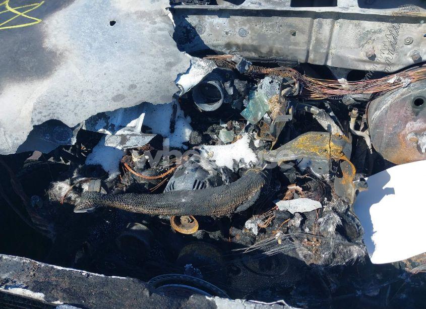 Photo 10 of 2001 Ford Expedition XLT (VIN 1FMPU16L61LA48480)