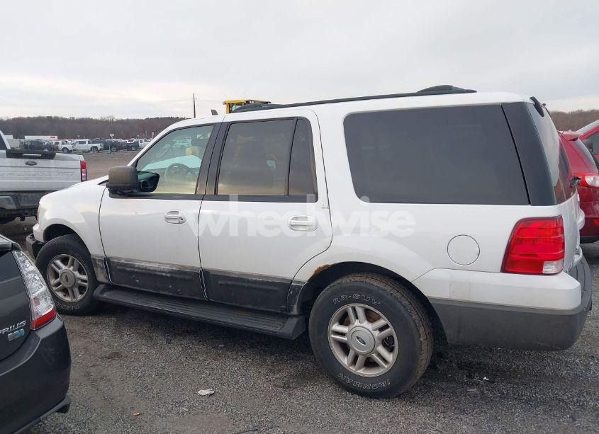 Photo 14 of 2004 Ford Expedition NBX/XLT (VIN 1FMPU16L64LA70855)