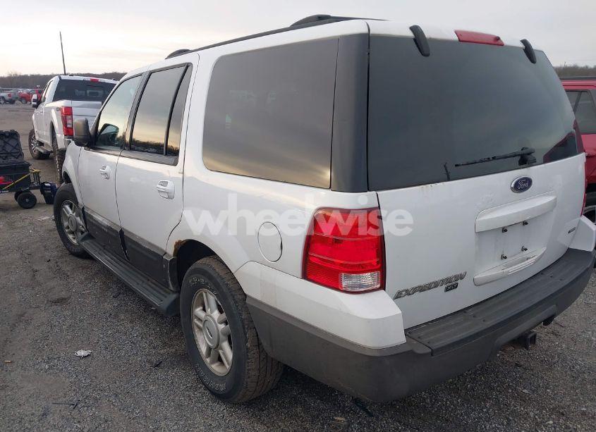 Photo 3 of 2004 Ford Expedition NBX/XLT (VIN 1FMPU16L64LA70855)
