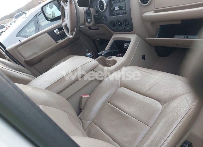 Photo 5 of 2004 Ford Expedition NBX/XLT (VIN 1FMPU16L64LA70855)