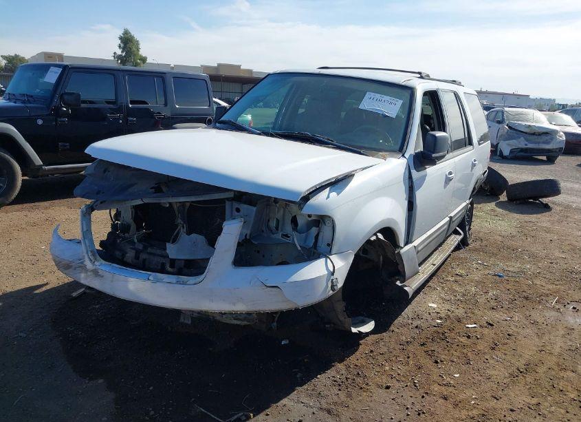 Photo 2 of 2004 Ford Expedition NBX/XLT (VIN 1FMPU16L64LB65710)