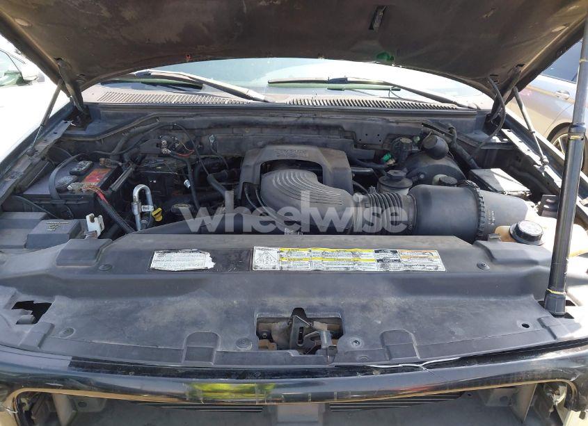 Photo 10 of 2001 Ford Expedition XLT (VIN 1FMPU16L71LB61614)