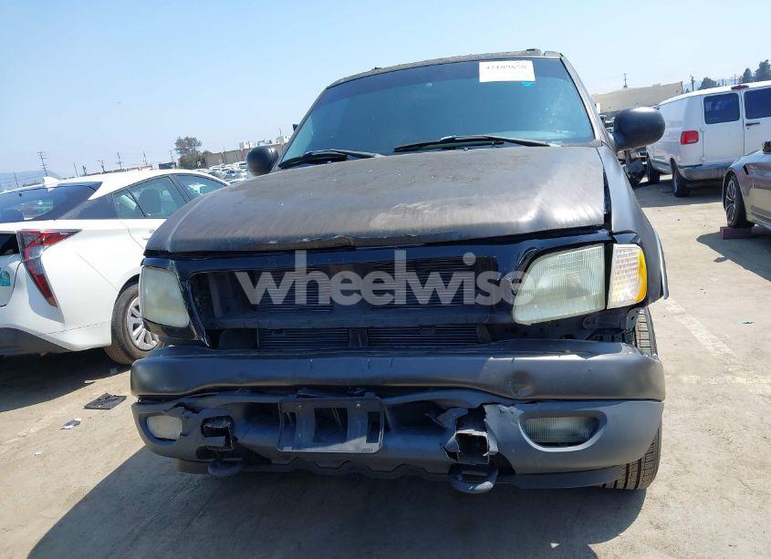 Photo 12 of 2001 Ford Expedition XLT (VIN 1FMPU16L71LB61614)