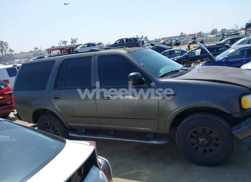 Photo 13 of 2001 Ford Expedition XLT (VIN 1FMPU16L71LB61614)