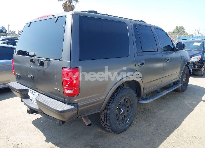 Photo 4 of 2001 Ford Expedition XLT (VIN 1FMPU16L71LB61614)