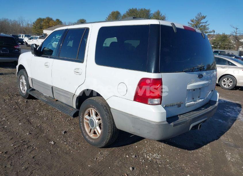 Photo 3 of 2003 Ford Expedition XLT (VIN 1FMPU16L73LA20027)