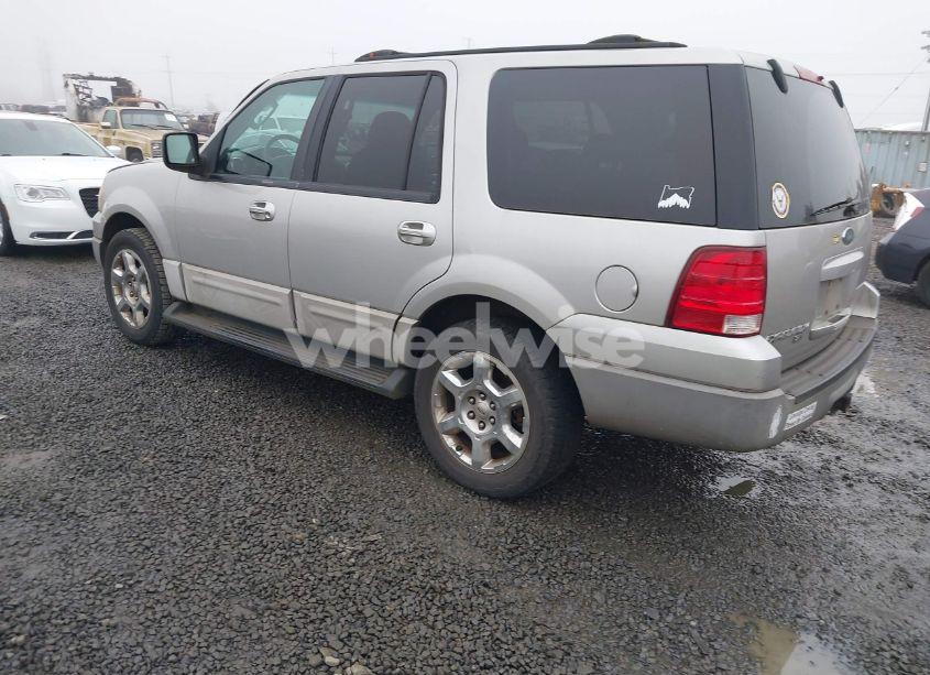 Photo 3 of 2003 Ford Expedition XLT (VIN 1FMPU16L73LB21889)