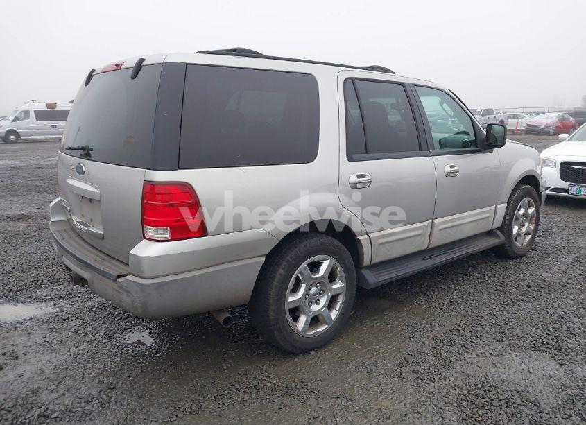 Photo 4 of 2003 Ford Expedition XLT (VIN 1FMPU16L73LB21889)
