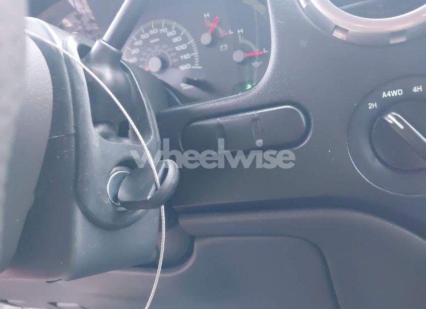 Photo 11 of 2003 Ford Expedition XLT (VIN 1FMPU16L73LC08711)