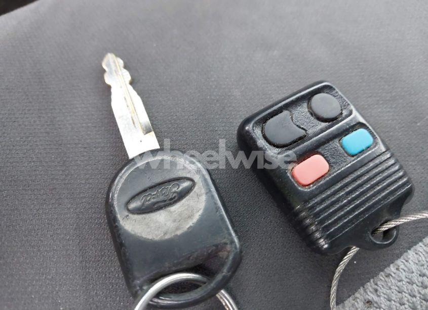 Photo 11 of 2004 Ford Expedition NBX/XLT (VIN 1FMPU16L74LB40928)