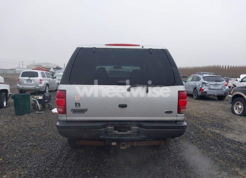 Photo 16 of 2000 Ford Expedition XLT (VIN 1FMPU16L7YLA54864)