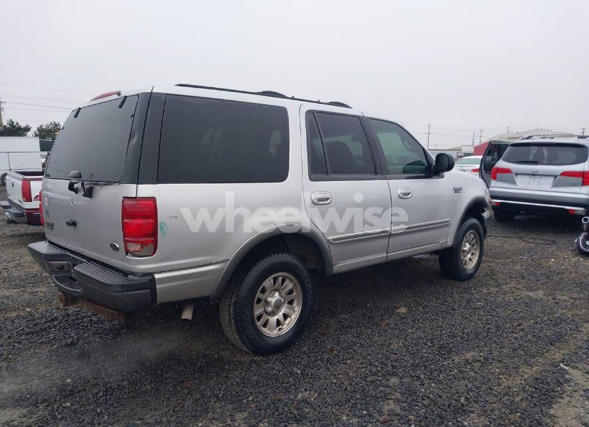 Photo 4 of 2000 Ford Expedition XLT (VIN 1FMPU16L7YLA54864)