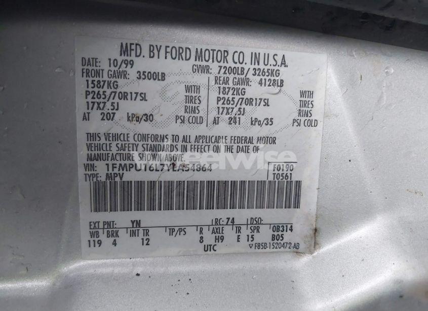 Photo 9 of 2000 Ford Expedition XLT (VIN 1FMPU16L7YLA54864)