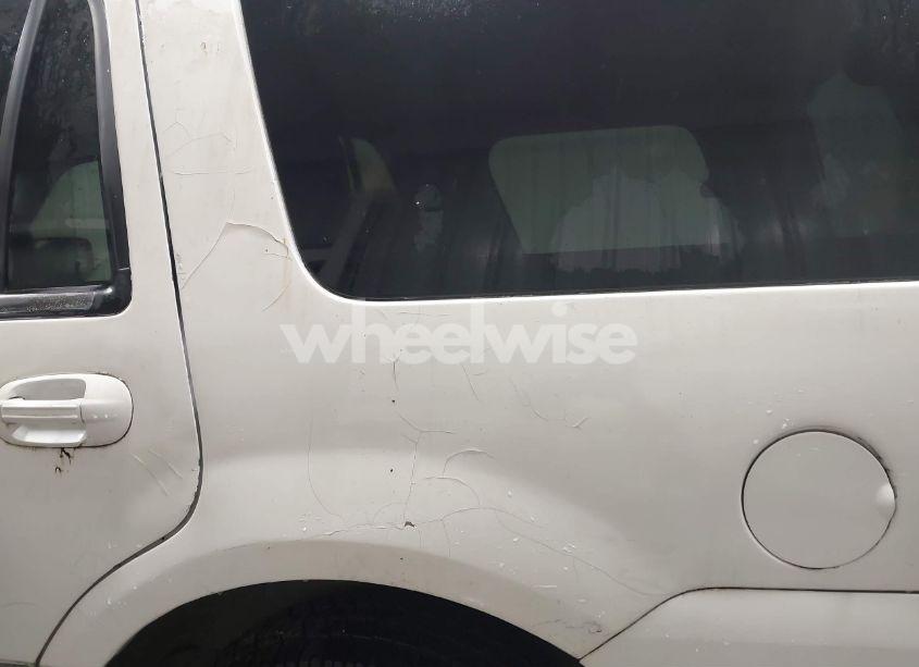 Photo 6 of 2003 Ford Expedition XLT (VIN 1FMPU16L83LB66906)