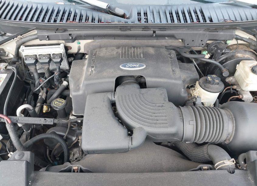 Photo 10 of 2003 Ford Expedition XLT (VIN 1FMPU16L93LB74741)