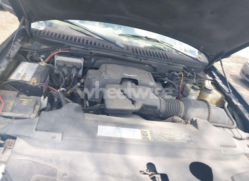 Photo 10 of 2003 Ford Expedition XLT (VIN 1FMPU16L93LB75064)
