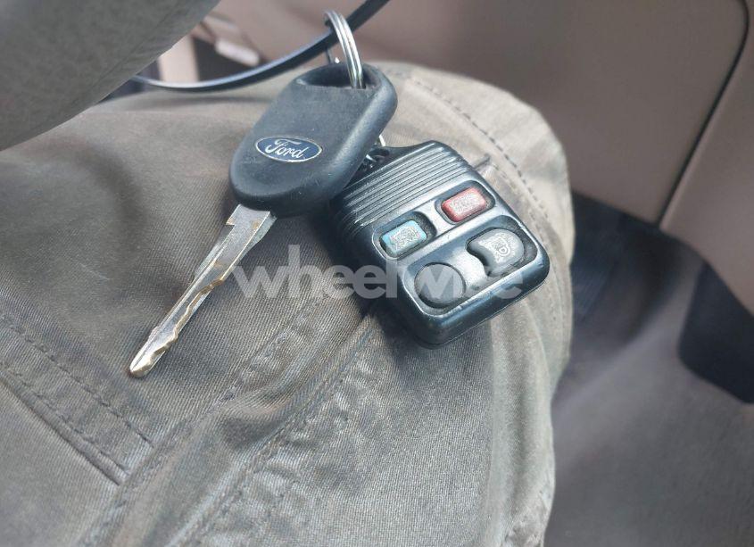 Photo 11 of 2003 Ford Expedition XLT (VIN 1FMPU16L93LB75064)