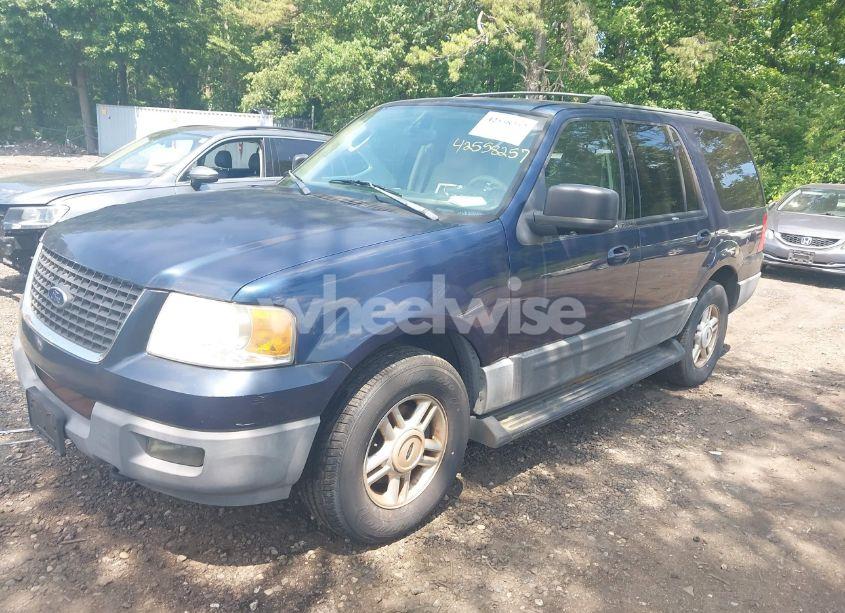 Photo 2 of 2003 Ford Expedition XLT (VIN 1FMPU16L93LB75064)