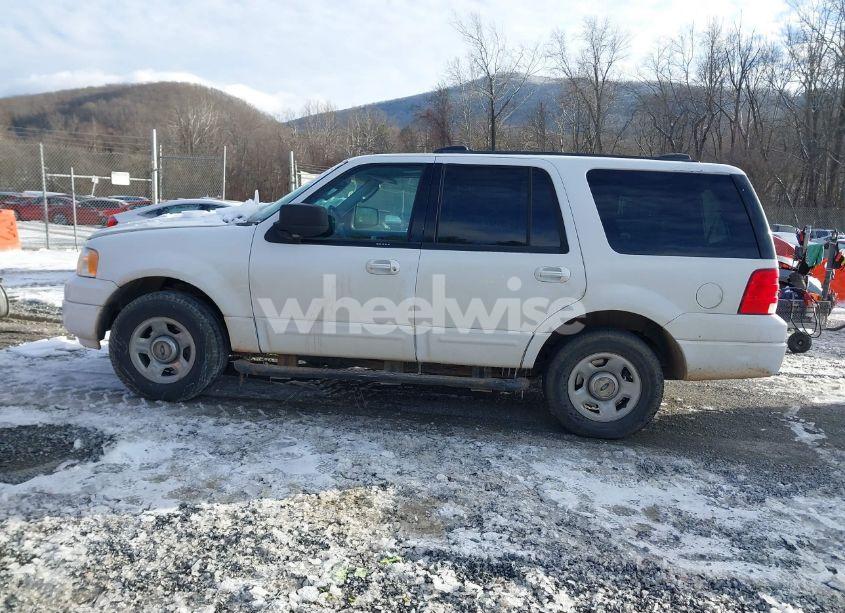 Photo 14 of 2003 Ford Expedition XLT (VIN 1FMPU16L93LC58106)