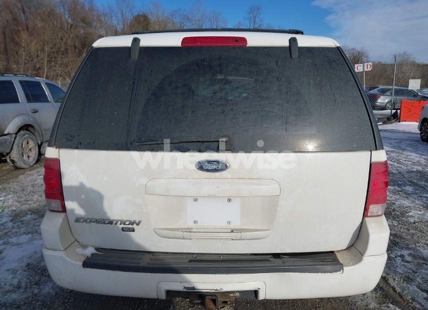 Photo 16 of 2003 Ford Expedition XLT (VIN 1FMPU16L93LC58106)