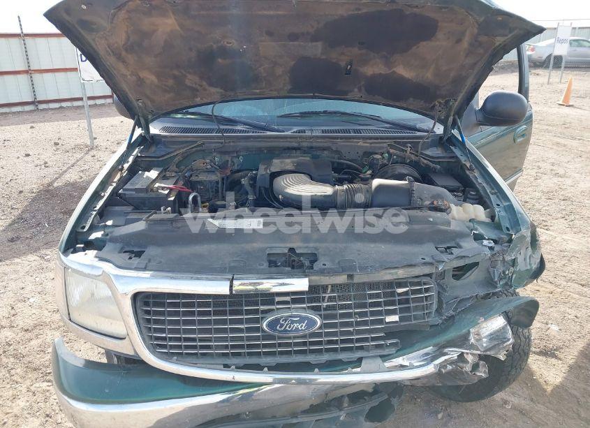 Photo 10 of 2000 Ford Expedition XLT (VIN 1FMPU16L9YLA38925)