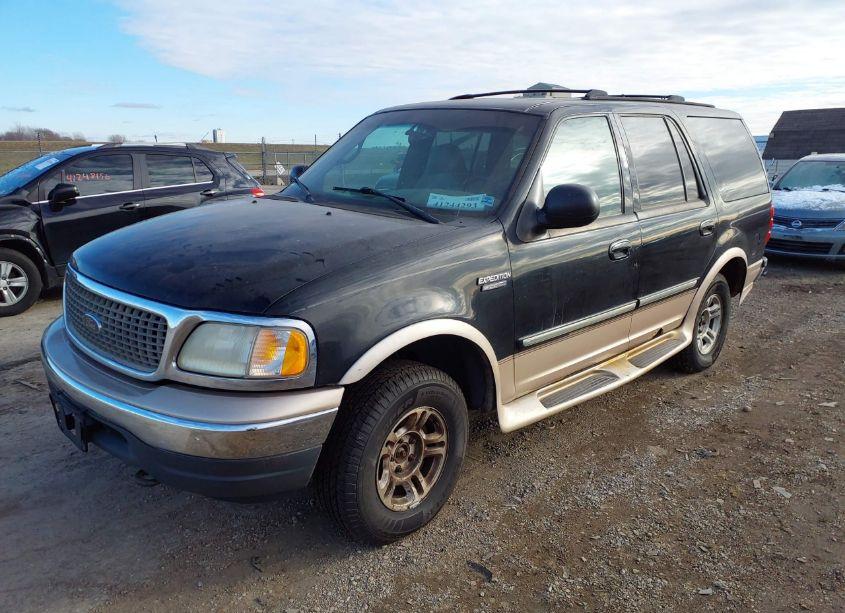 Photo 2 of 2000 Ford Expedition XLT (VIN 1FMPU16L9YLA65218)