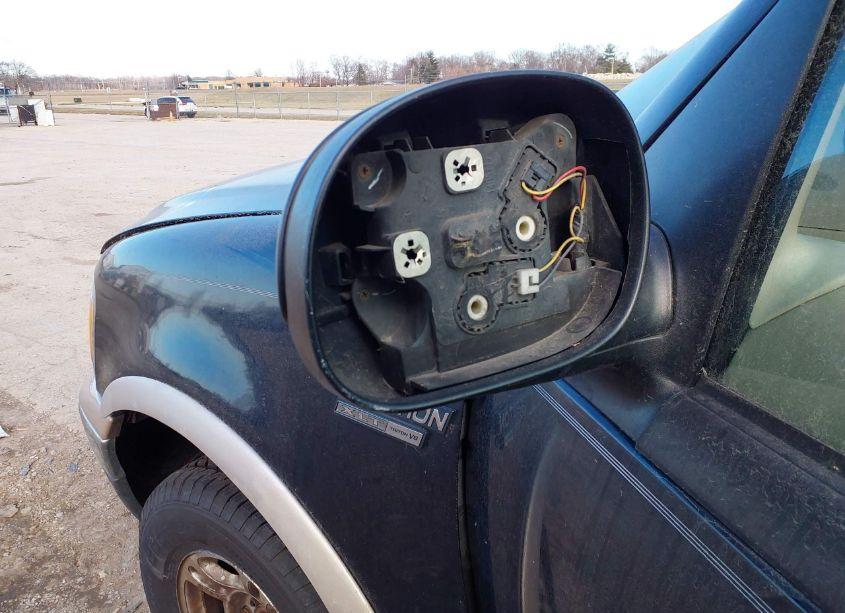 Photo 6 of 2000 Ford Expedition XLT (VIN 1FMPU16L9YLA65218)