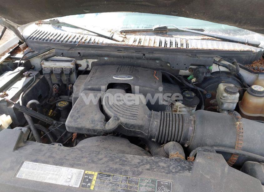 Photo 10 of 2003 Ford Expedition XLT (VIN 1FMPU16LX3LB37021)