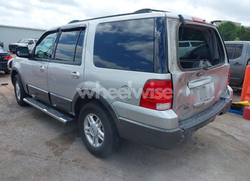 Photo 3 of 2004 Ford Expedition (VIN 1FMPU16LX4LA90347)