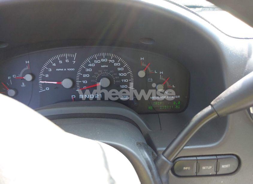 Photo 7 of 2004 Ford Expedition (VIN 1FMPU16LX4LA90347)