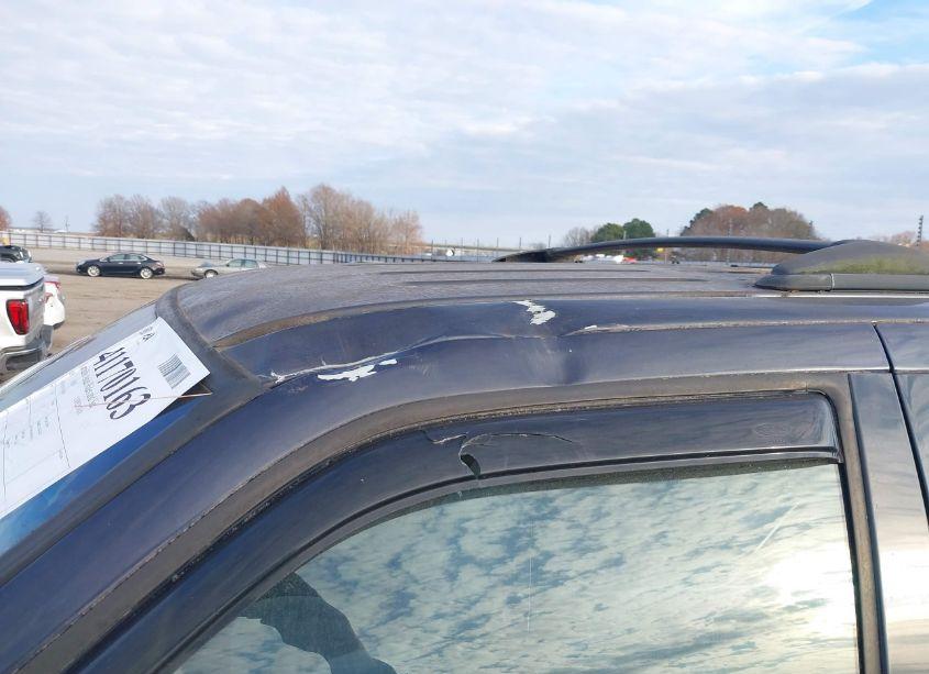 Photo 6 of 2000 Ford Expedition XLT (VIN 1FMPU16LXYLB14393)