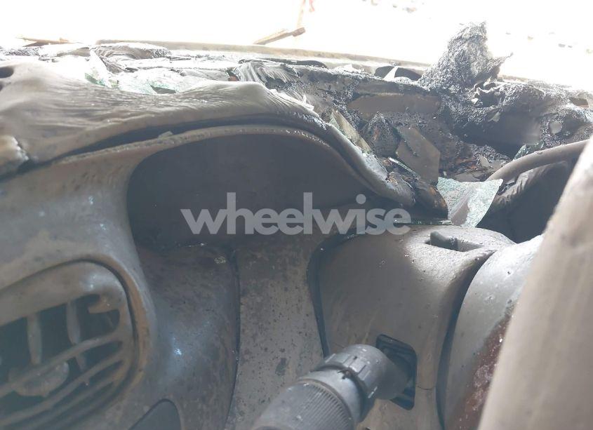 Photo 7 of 2000 Ford Expedition XLT (VIN 1FMPU16LXYLB18878)