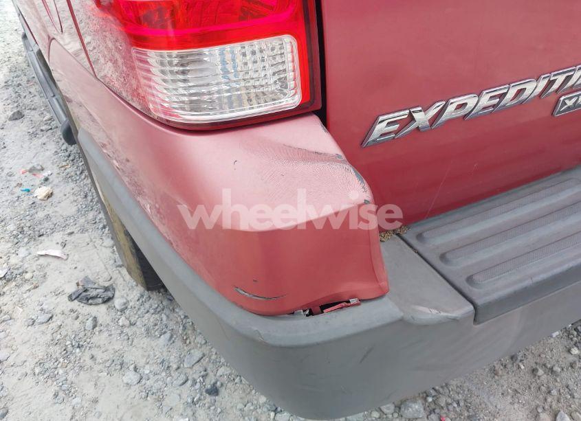 Photo 12 of 2003 Ford Expedition XLT (VIN 1FMPU16W03LC14117)