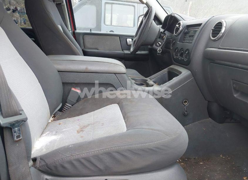 Photo 5 of 2003 Ford Expedition XLT (VIN 1FMPU16W03LC14117)