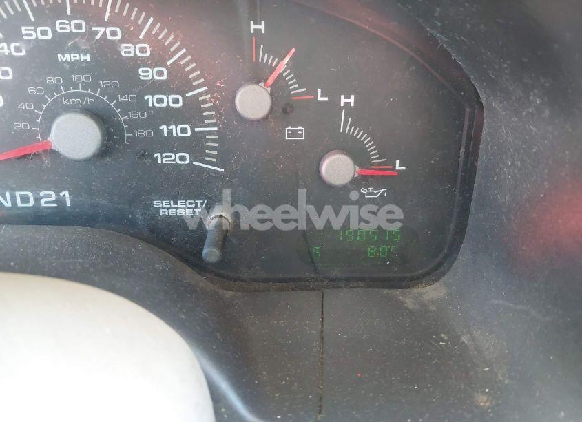 Photo 16 of 2004 Ford Expedition XLT (VIN 1FMPU16W04LA01850)